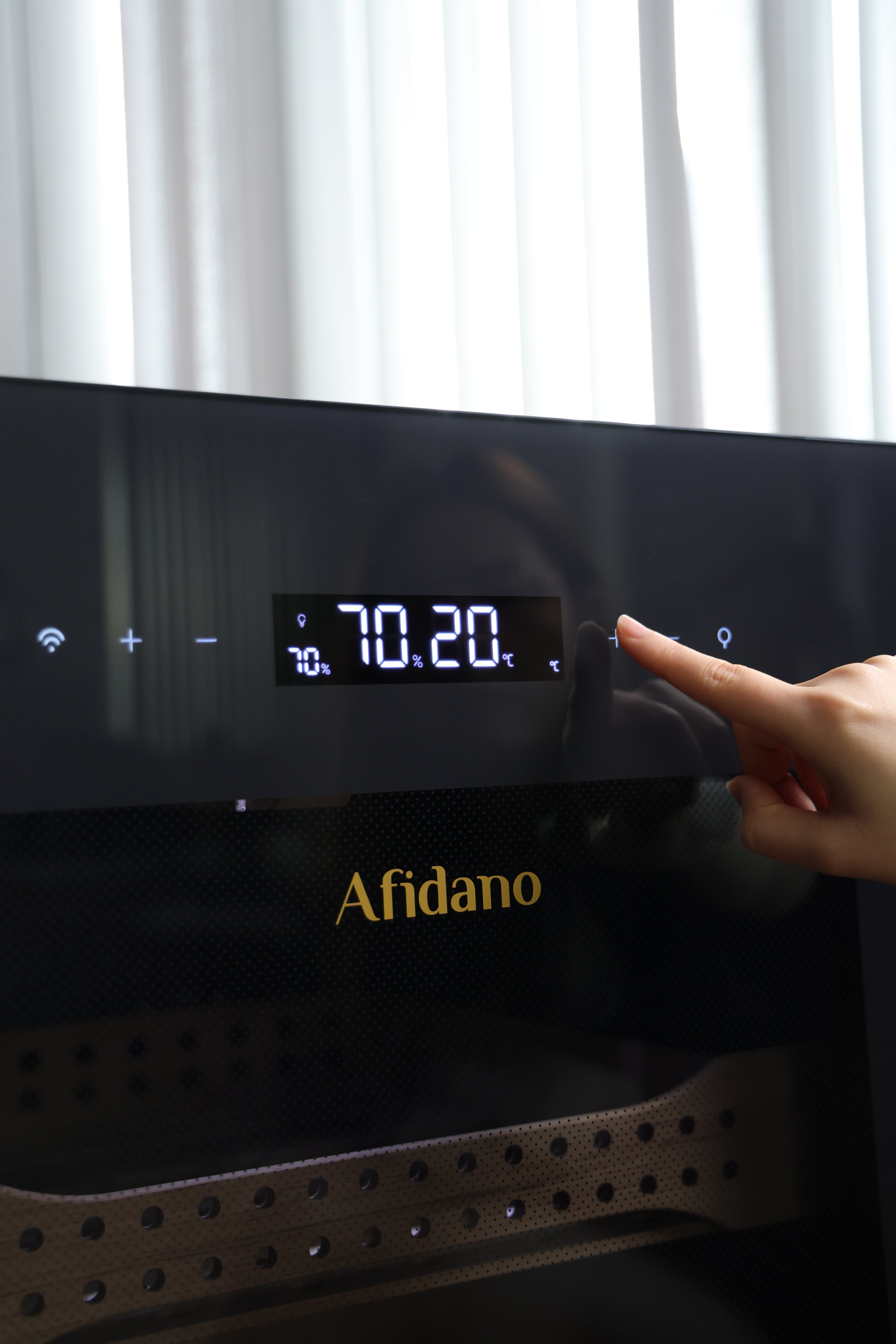 Afidano 850 Count Cigar Humidor Cabinet Exterior in Steel, Temperature and Humidity Control with Touch Panel