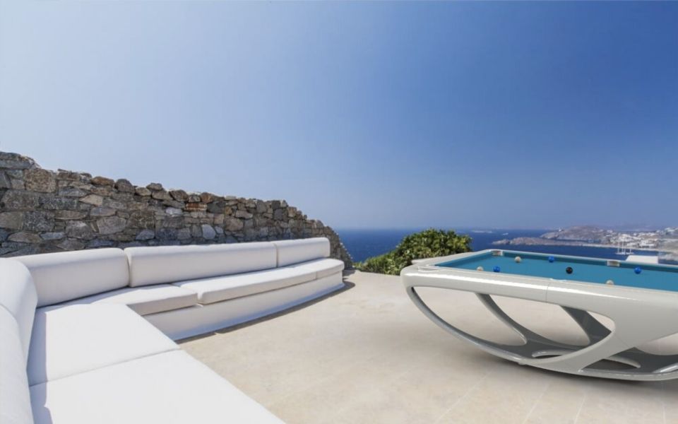 The Whitelight Outdoor