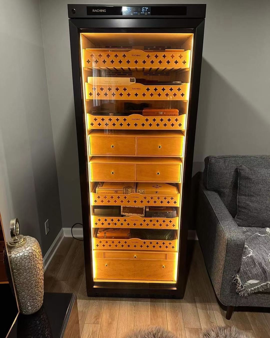 MON5800A Cigar Humidor
