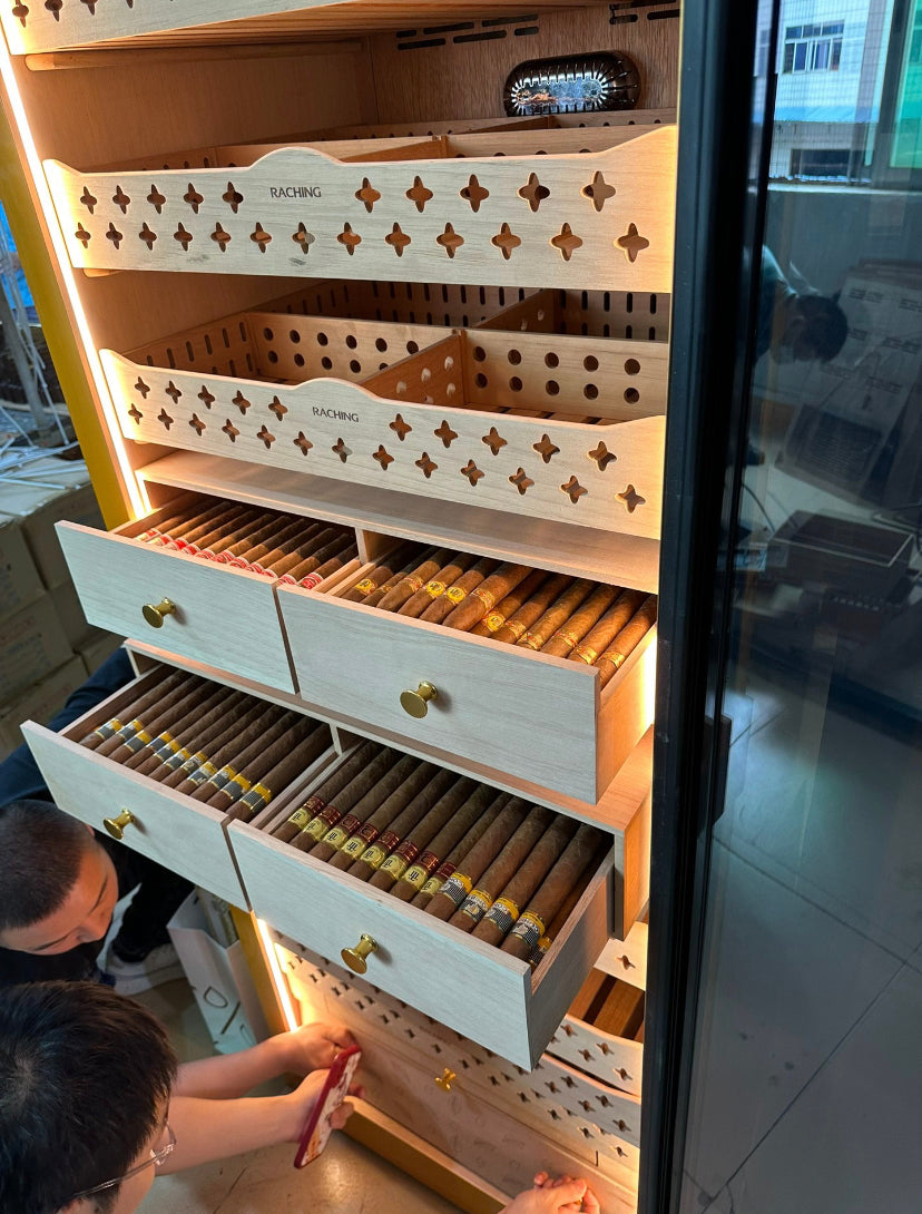 MON5800A Cigar Humidor