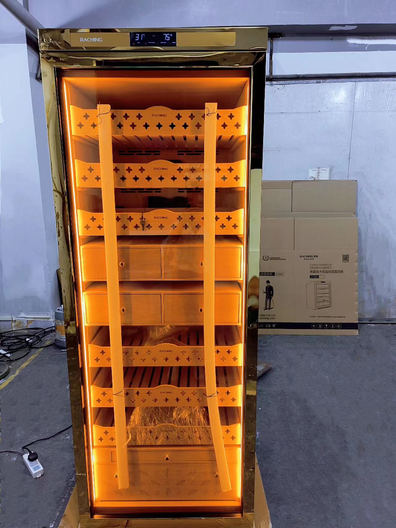 MON5800A Cigar Humidor