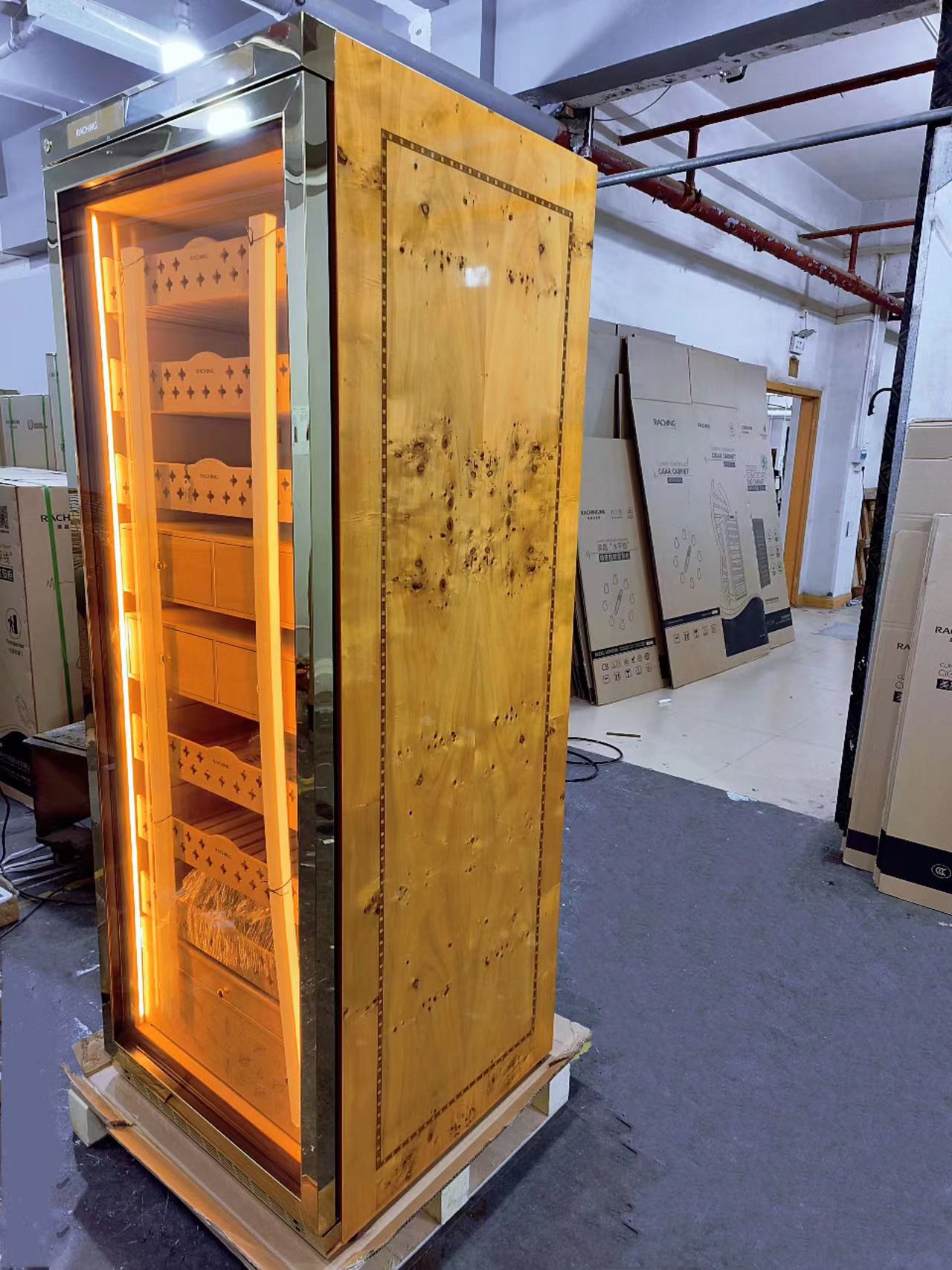 MON5800A Cigar Humidor